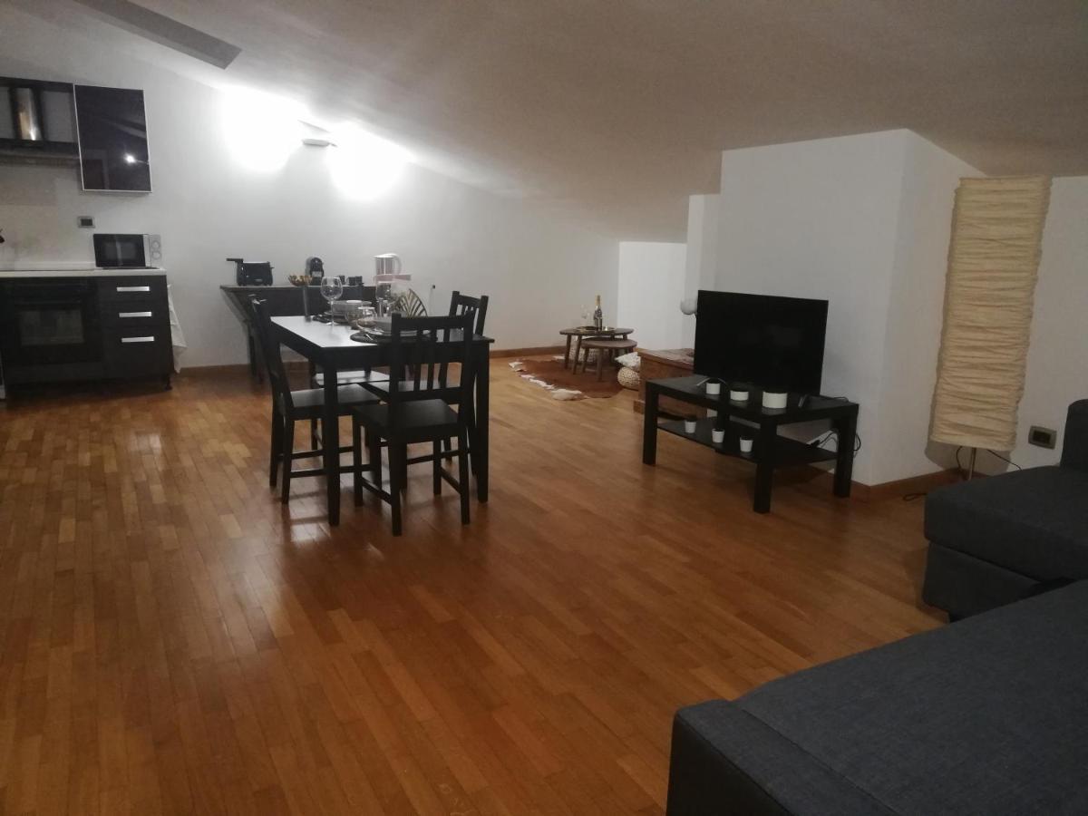 Ferienhaus Golden Loft Ponte Milvio Rom